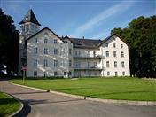 Weitere Infos www.kuehlungsborn-schlossurlaub.de